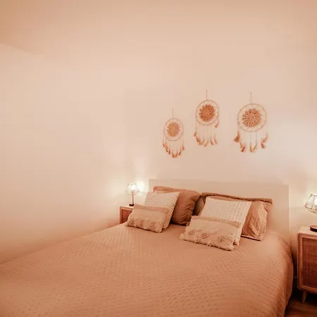 Flh Boho Chic With Balcony *