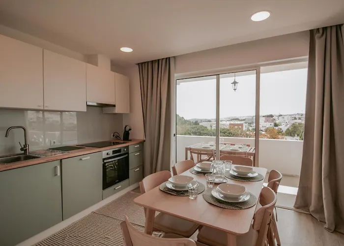 Flh Boho Chic With Balcony Apartment *